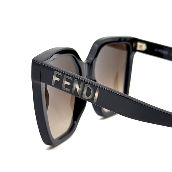 New FENDI Sunglasses FE40086I 01F Authentic main image 7